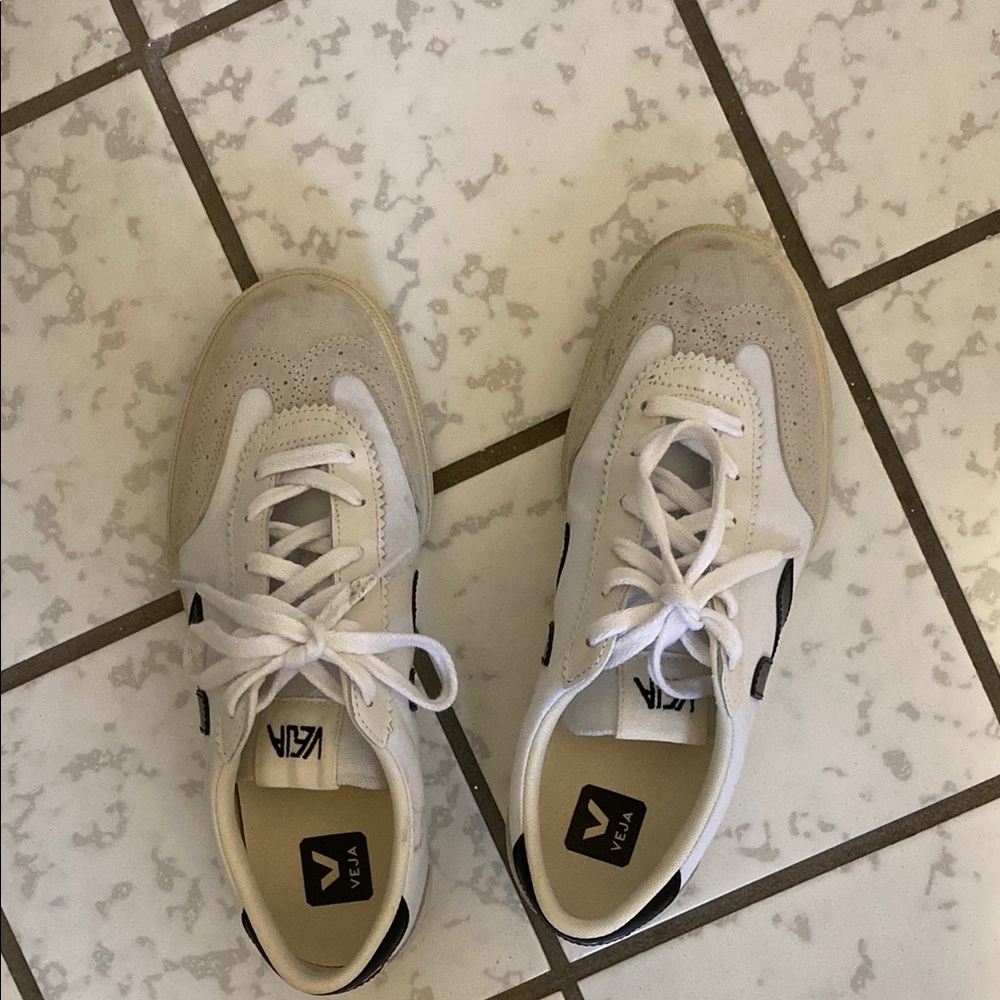 Veja Valley Navy and white sneakers canvas